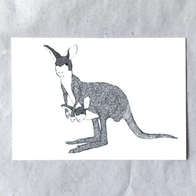 Postkarte „Känguru“, 14,8 × 10,5 cm, Serie „Bio“, Schwarz-Weiß, Hauptansicht, Fiete Rakete.
