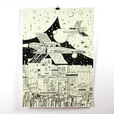 krom-city-poster-raumschiffe-stadt-glow-in-the-dark Krom City Poster Teil 3 mit zwei Raumschiffen über der Stadt bei Nacht, Schwarz-Weiß-Optik, Glow-in-the-dark Effekt -Tagesansicht