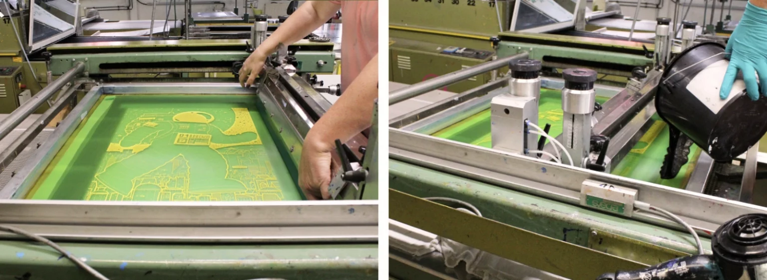 Sieb wird festgeschraubt, rechts: Farbe wird in die Siebdruckmaschine geschüttet
