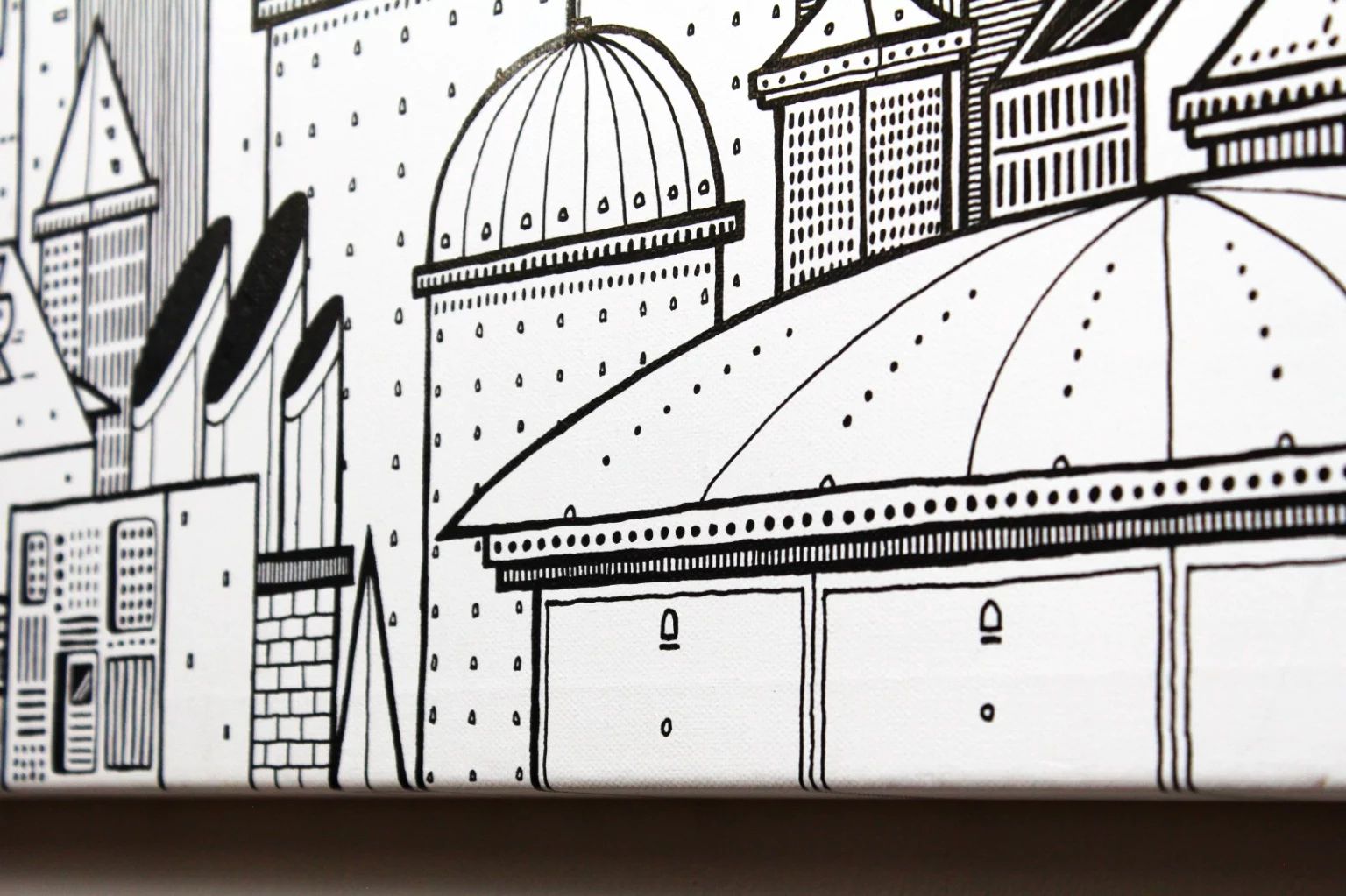 Detailansicht der Leinwand „Krom City“ – Struktur und Farbschichten der Acrylmalerei sichtbar.