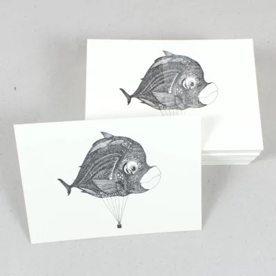 fliegender-fisch-postkarte-hauptansicht-05-fiete-rakete fliegender-fisch-postkarte-hauptansicht-05-fiete-rakete