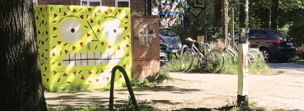 Fertig gestalteter Stromkasten in der Nachbarschaft